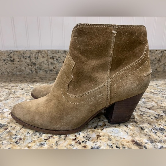 Frye Renee Seam Ankle Boot Brown Leather Women's 7.5 7 1/2 Distressed Heeled - Picture 1 of 11